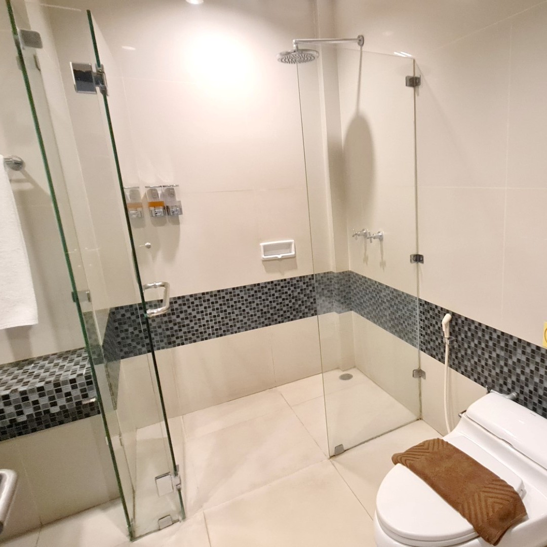 rooms_a48e7a89-4352-7ec5-6ba7-d18fe7a8e42c.jpg